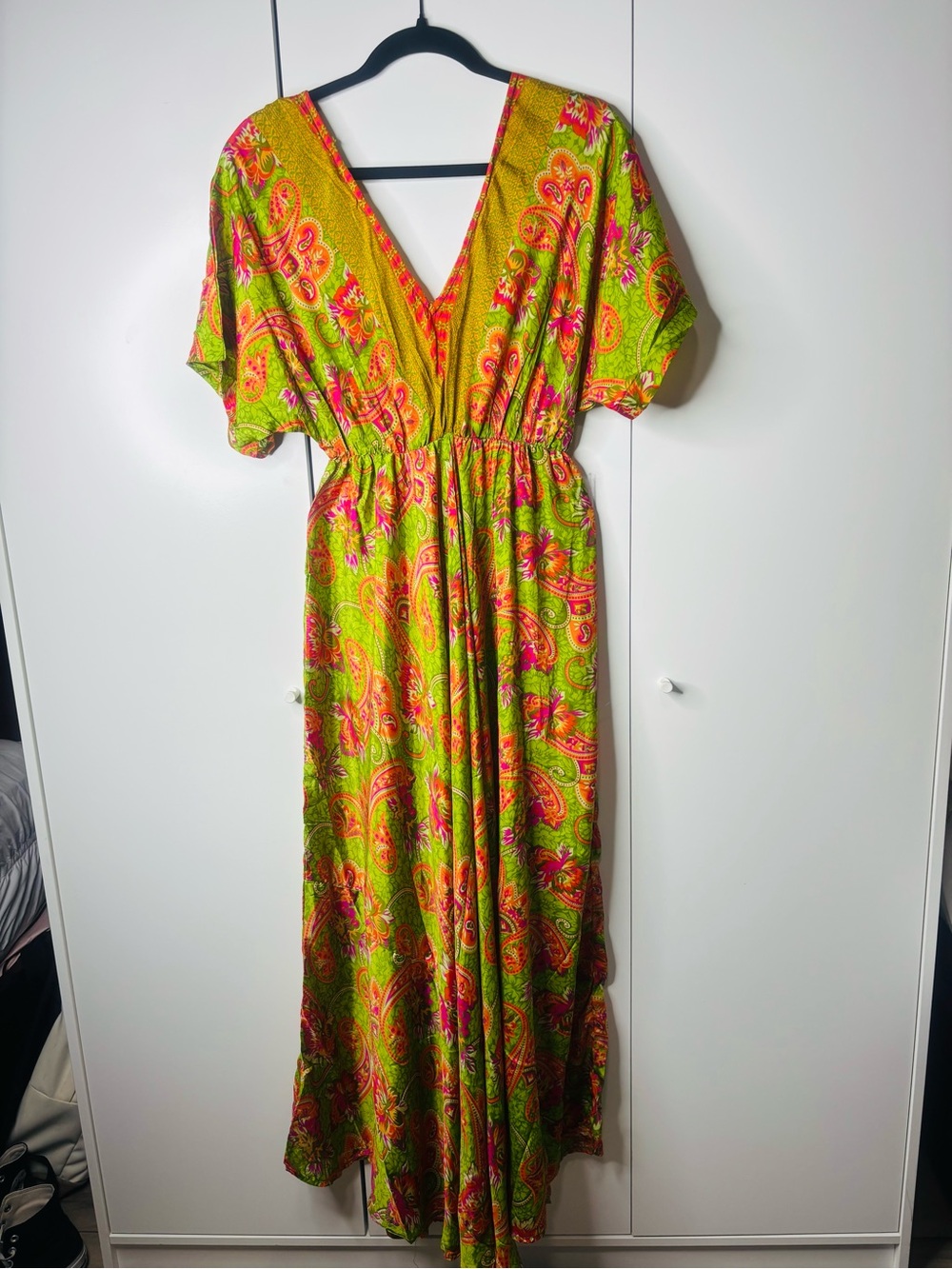 Vibrant Green Paisley V-Neck Maxi Dress